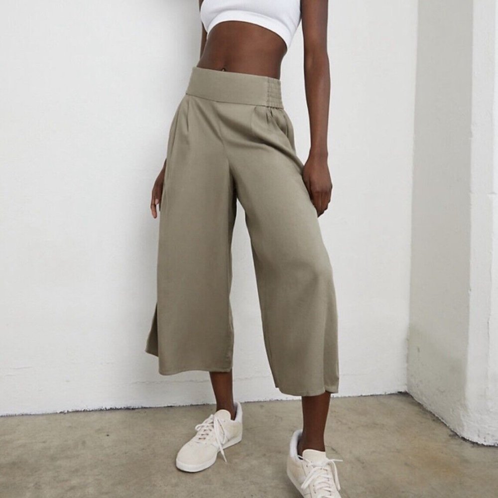 Aritzia SUNDAY BEST Sullivan Crop Culotte Pant